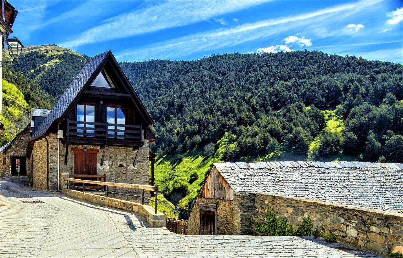 Apartamentos Aran Montcorbau Exterior foto